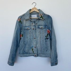 Denim jacket with flower embroidery appliqué